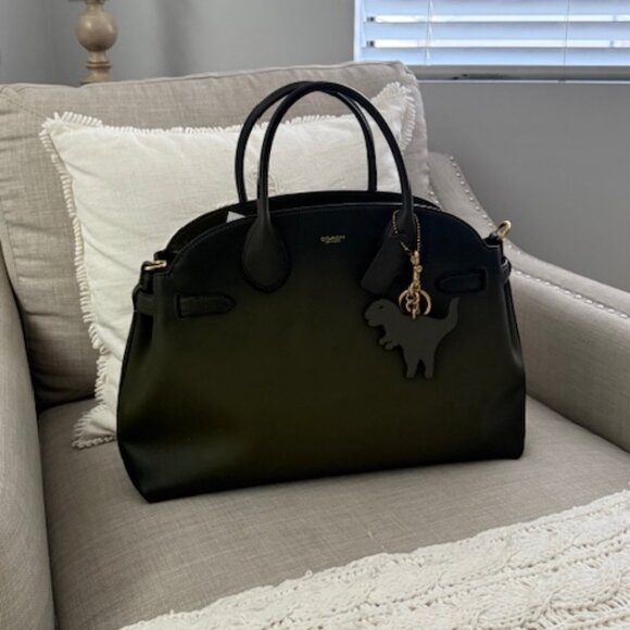 Coach Empire 40 Olive with Rexy Charm - Picture 15 of 16